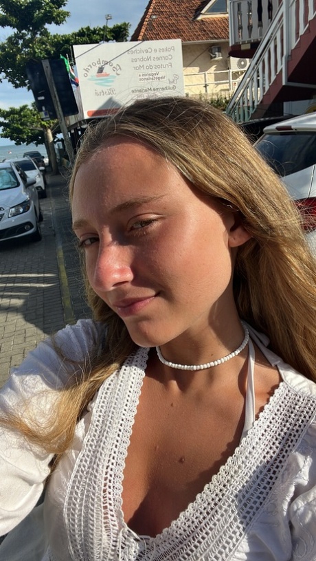 blonde selfie sexy nude photos