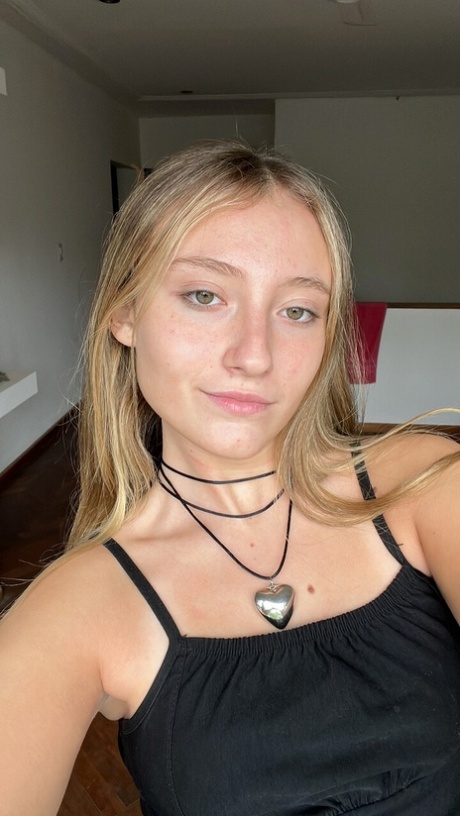 cute amateur pretty pics
