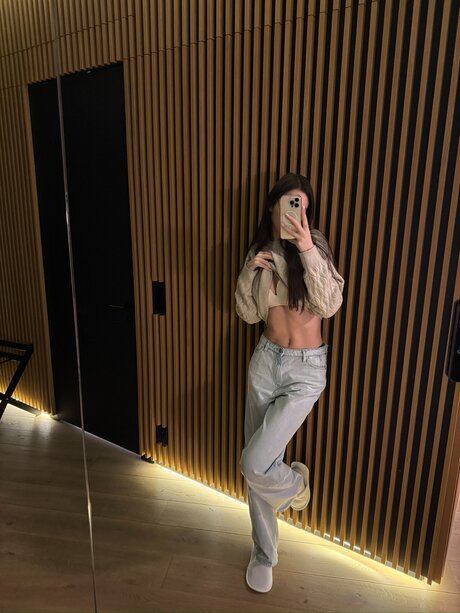 mirror hd pictures