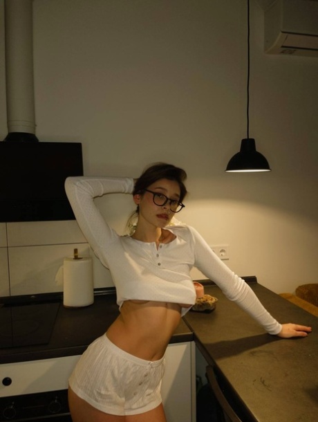 gafas delgadas desnudos hd recopilación
