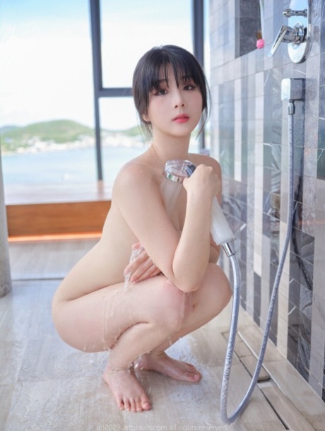 asiatisk babe topp foton