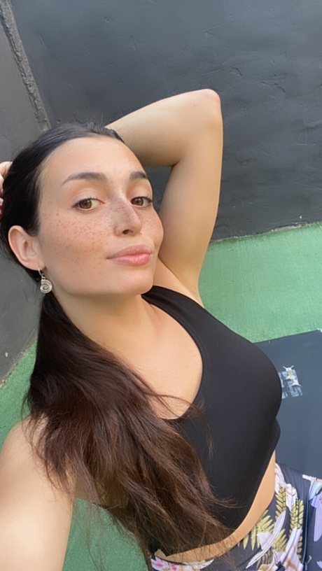 amateur selfie perfect img