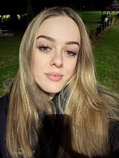 blond selfie top pornografisk billeder