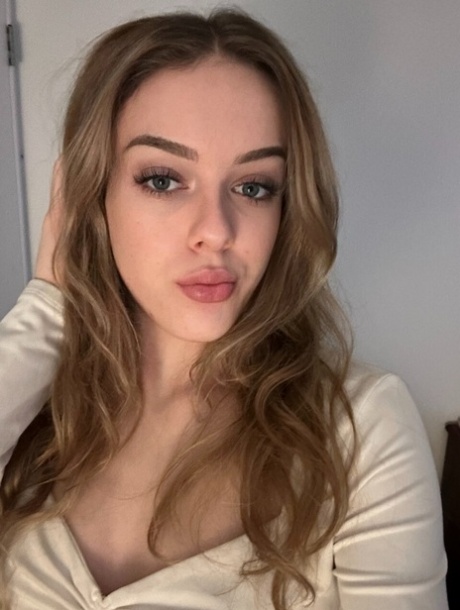 blonde selfie hot sexy photo