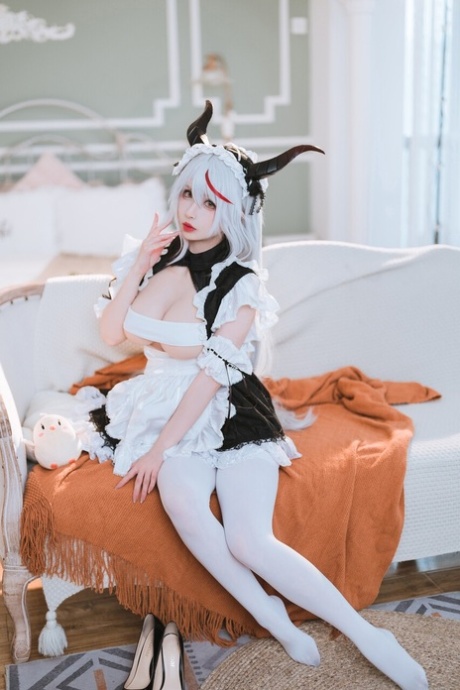 cosplay gros seins nus pornographiques collection