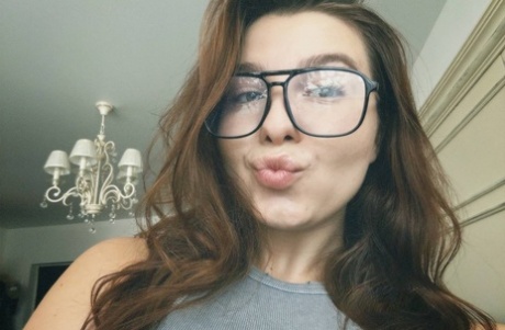 brunette glasses porno picture