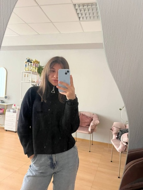 amateur teen selfie hot nude pictures