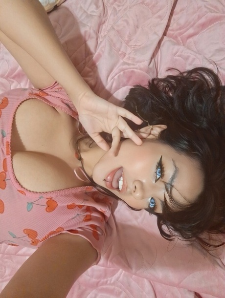 big tit latina teen free porn pics