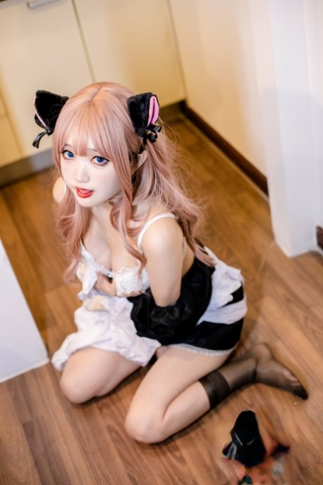 asian maid hot xxx gallery