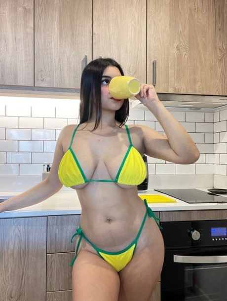 curvy big tits art xxx gallery