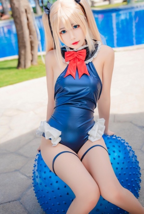 tiny asian pretty image