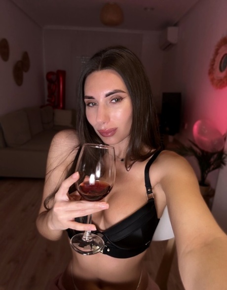 big tits brunette art porn pic