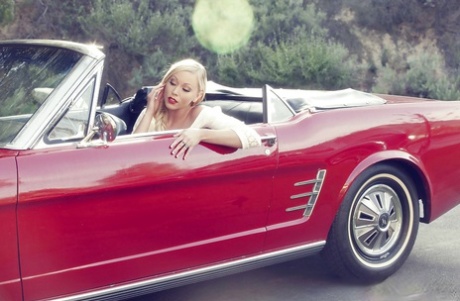 Brea Bennett naked actress images