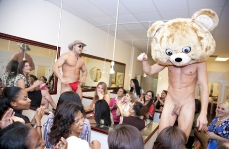 cfnm party art nude picture