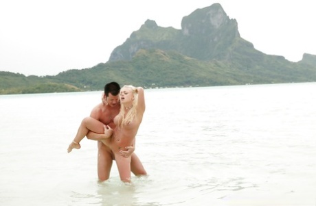 beach sex nudes archive