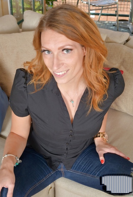 mature jeans free nude galleries