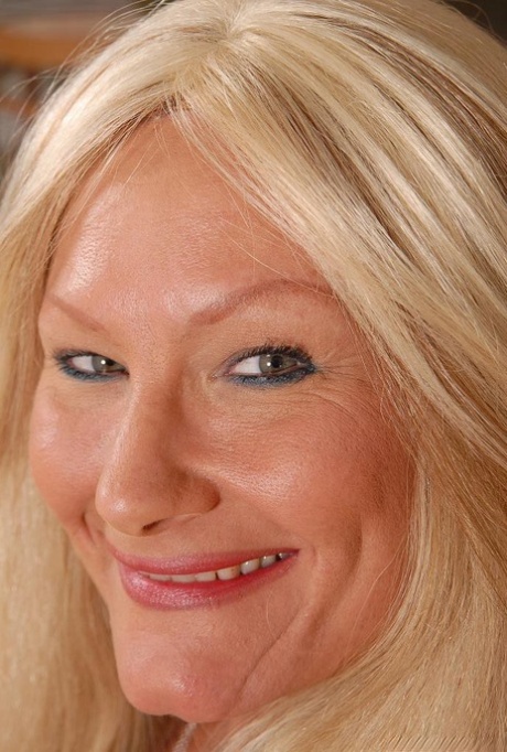 granny face free nude pictures