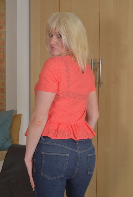 Jade Wilson model exclusive pictures
