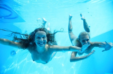 underwater free naked pics