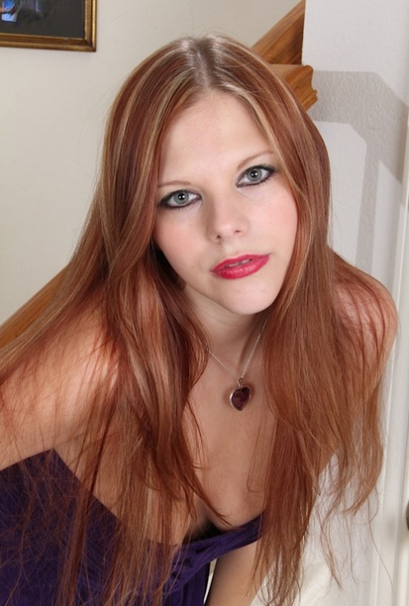 Zara Ryan model free images