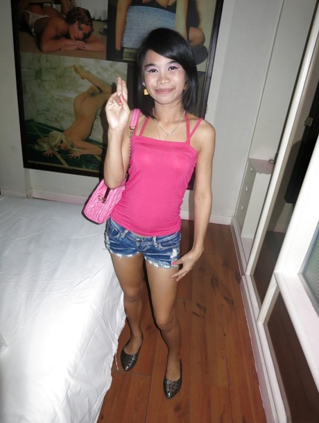 tiny asian porno photos