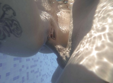 pool fuck hot nude pics