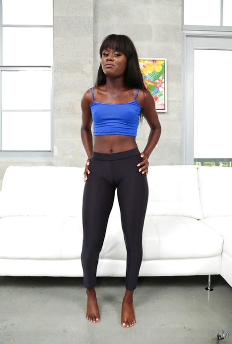 ebenholts yogabukser sexy naken gallerier