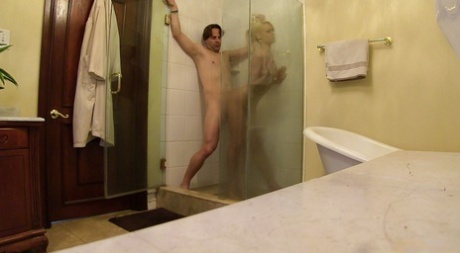 baise sous la douche belle sexy photos