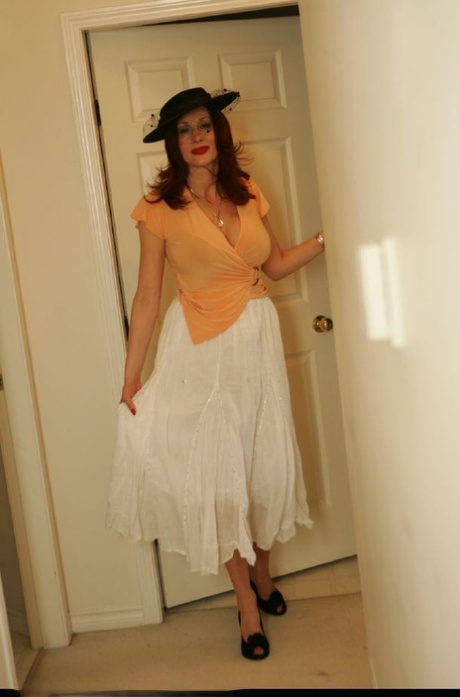 Abigail Fraser erotic model galleries