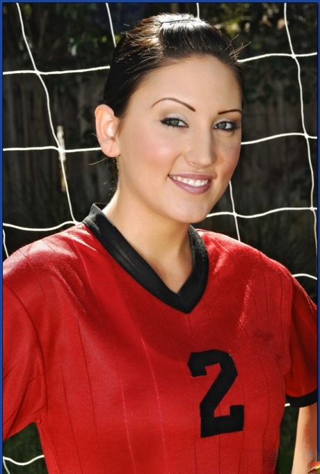 Mindy Main beautiful star pictures