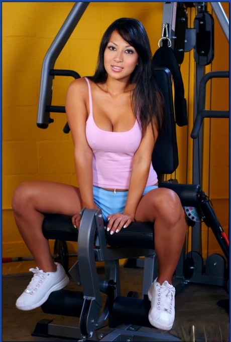 asijské fitness hd obrázky
