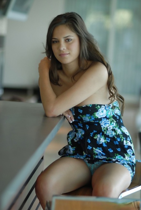 Nina James star img