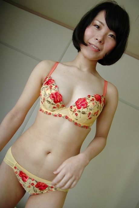 cute asian art nude galleries