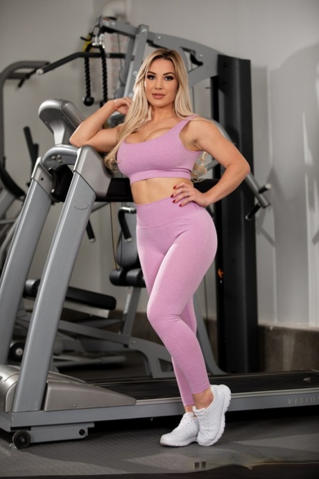 lesbiska yogabyxor pretty exclusive bilder