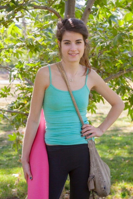 amateur yoga pants sex gallery