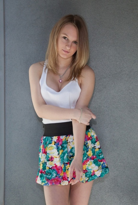Wild Cat model sex pictures