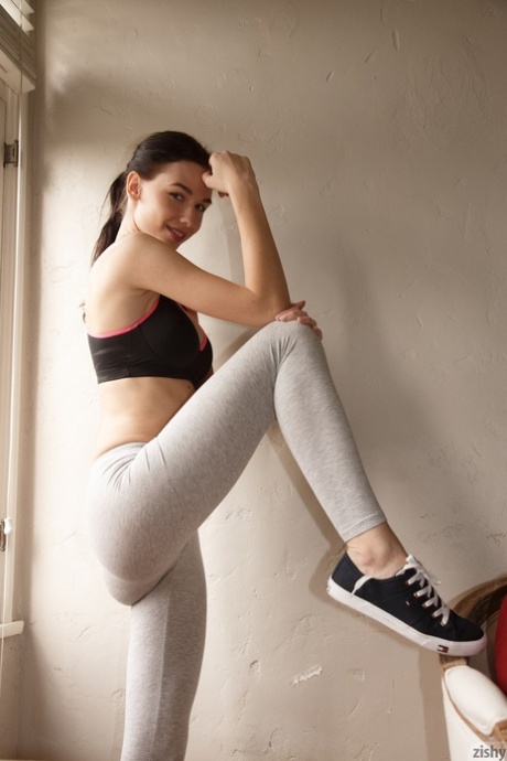skinny leggings art xxx galleries