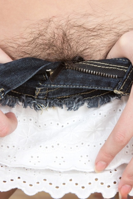 skinny hairy teen xxx image