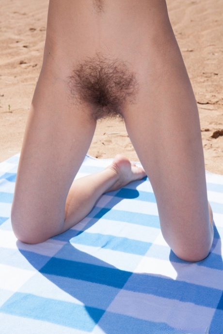 hairy close up hot naked archive