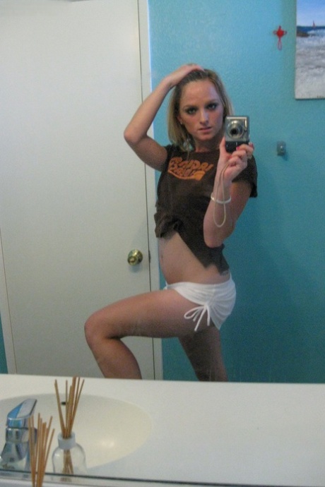 Melanie Masters porn star galleries
