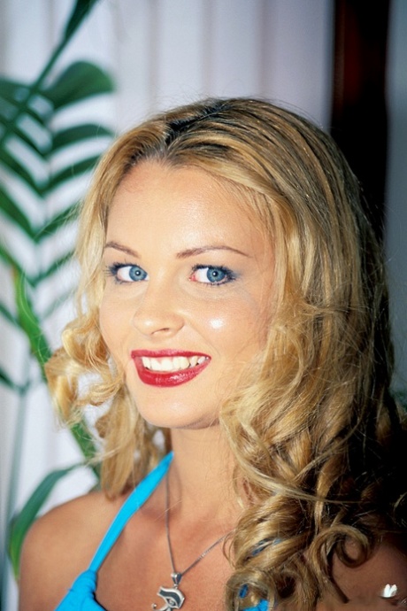 Nikki Anderson star beautiful picture