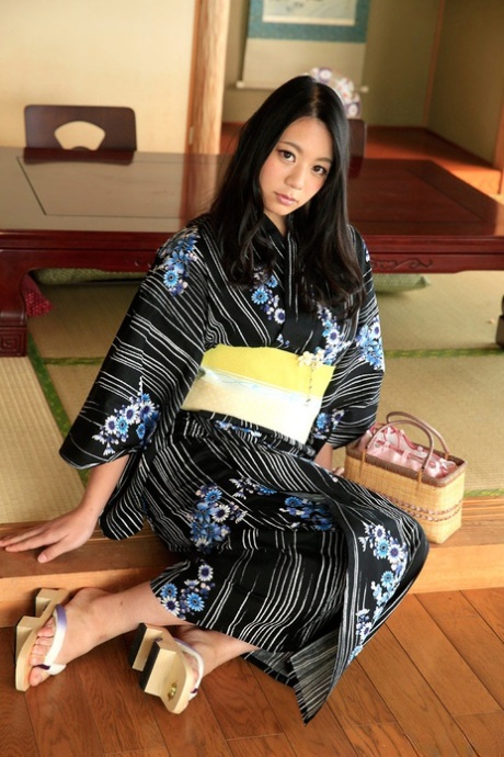 vacker japansk exklusiv porr bild