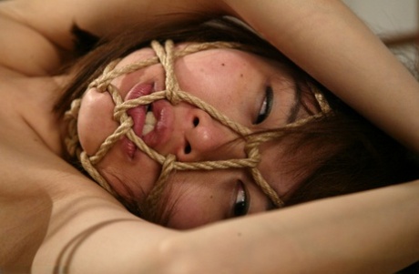 japansk bdsm top nøgenbilleder Foto