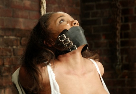 chubby bondage hot naked pictures