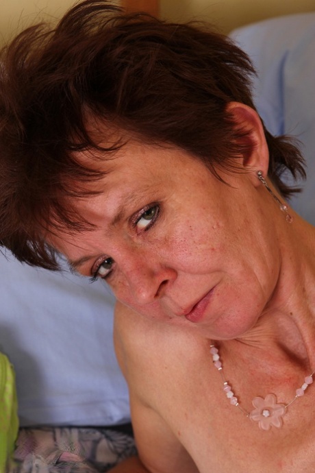 mature face free sexy galleries