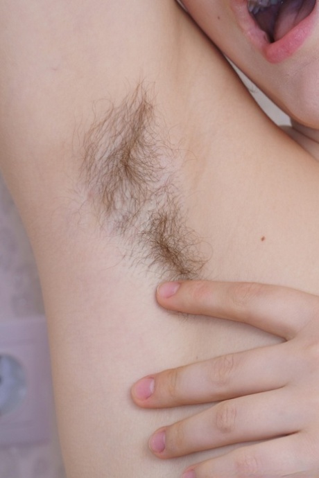 chlupaté podpaží hd exkluzivní galerie