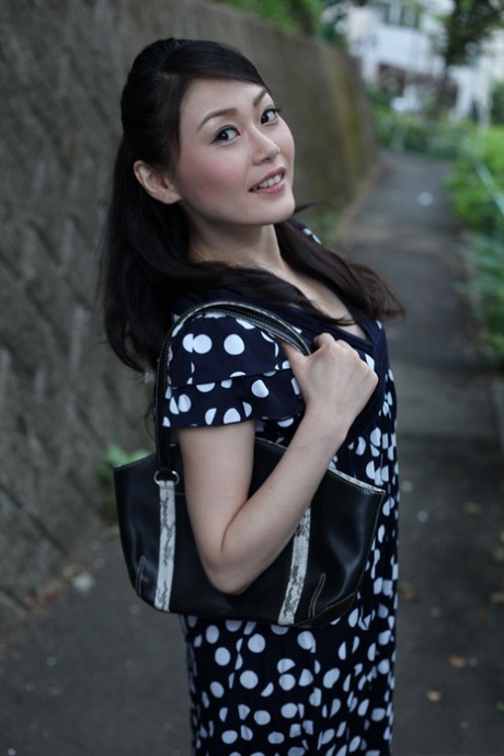 asiatisk trekant sexiga nakenbilder samling