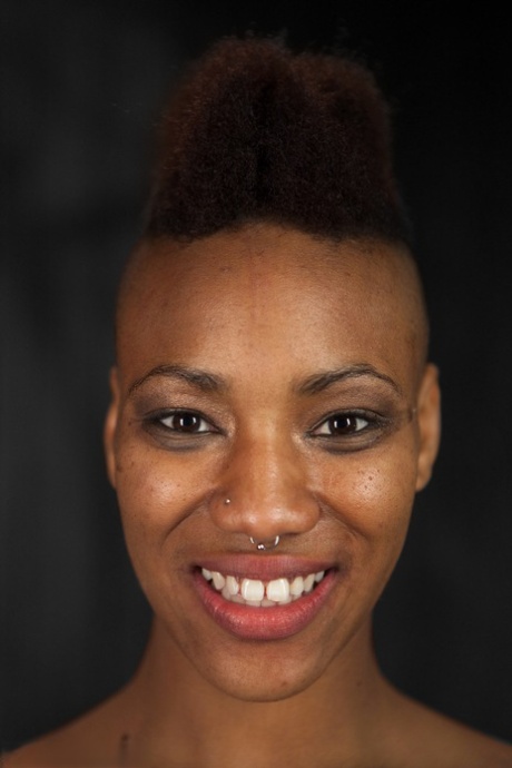ebony face free nude photo