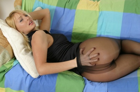 mature nylon free sex image