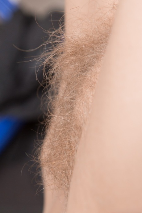 hairy wife nudes pic